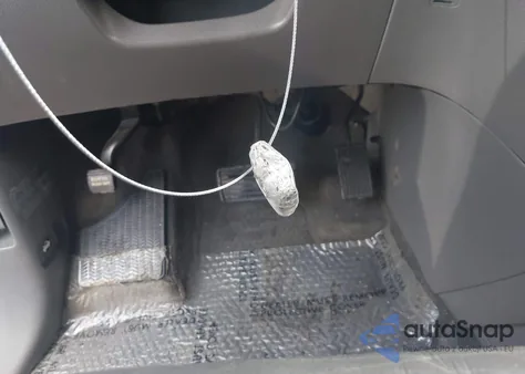 2011 Honda Odyssey Touring/Touring Elite from USA, damaged, VIN 5FNRL5H96BB070492